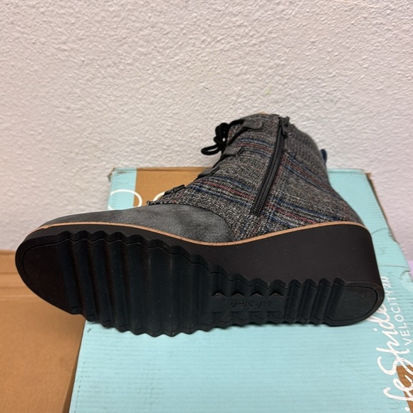 LifeStride Zone Lace Up Wedge Bootie - Picture 3 of 6